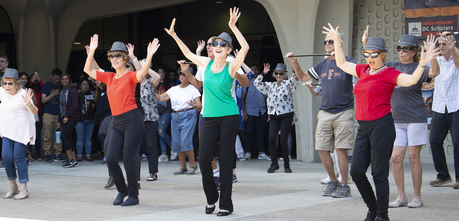 Geropalooza seniors dancing